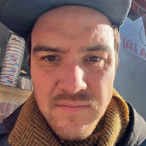 Meet your Posher, Daniel